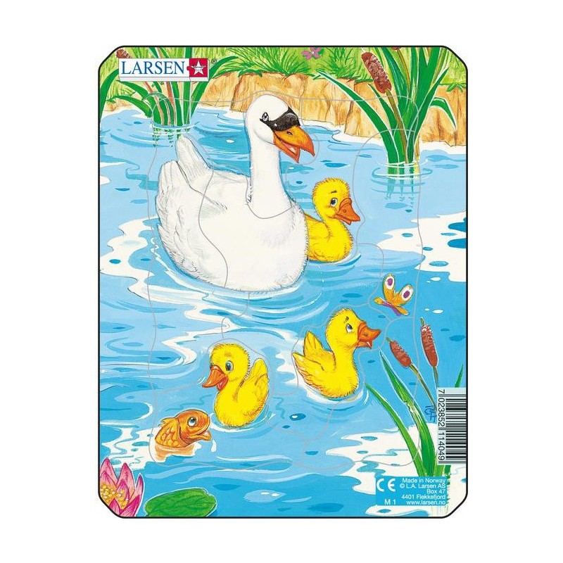 A travers ce puzzle, l'enfant peut observer une maman cygne et ses petits cygneaux qui nage sur l'étang.